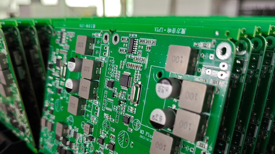 त्वरित प्रतिक्रिया: पीसीबीए कारखानों की बिक्री के बाद की सेवा ग्राहकों की संतुष्टि कैसे सुनिश्चित कर सकती है?