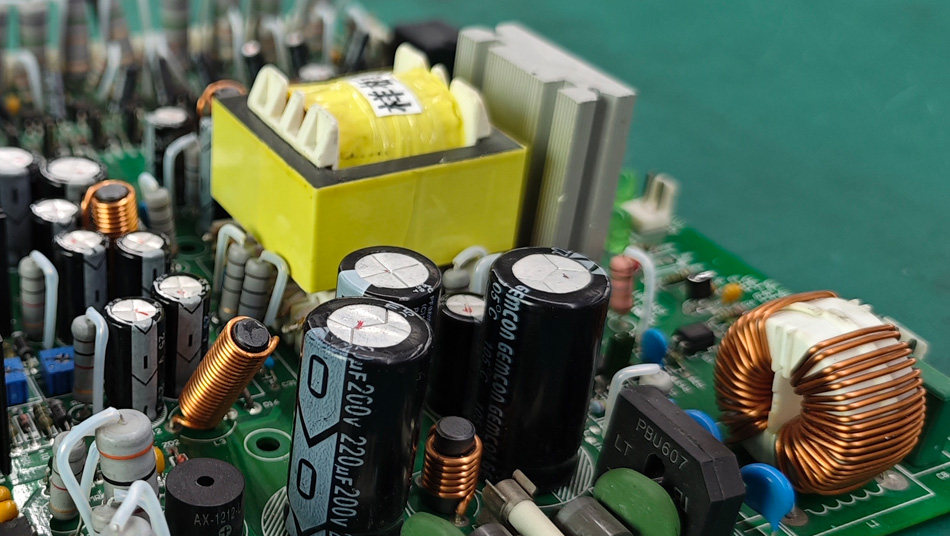 पीसीबीए कारखाने स्वचालित उत्पादन के माध्यम से लागत कैसे कम कर सकते हैं?