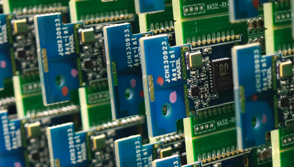 पीसीबीए कारखाने अत्यधिक जटिल सर्किट डिजाइनों की उत्पादन आवश्यकताओं को कैसे पूरा करते हैं?