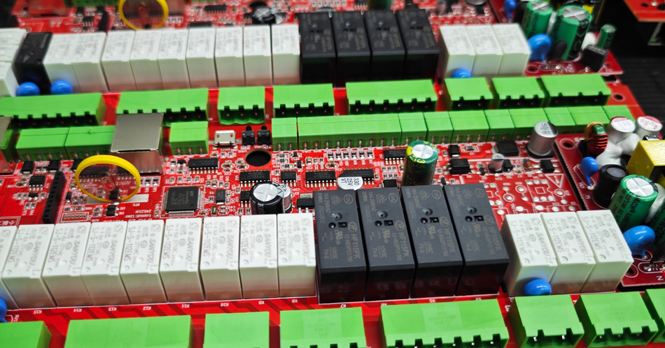 भविष्य की पीसीबीए फ़ैक्टरी विकास प्रवृत्तियों की खोज: प्रौद्योगिकी से सेवा तक