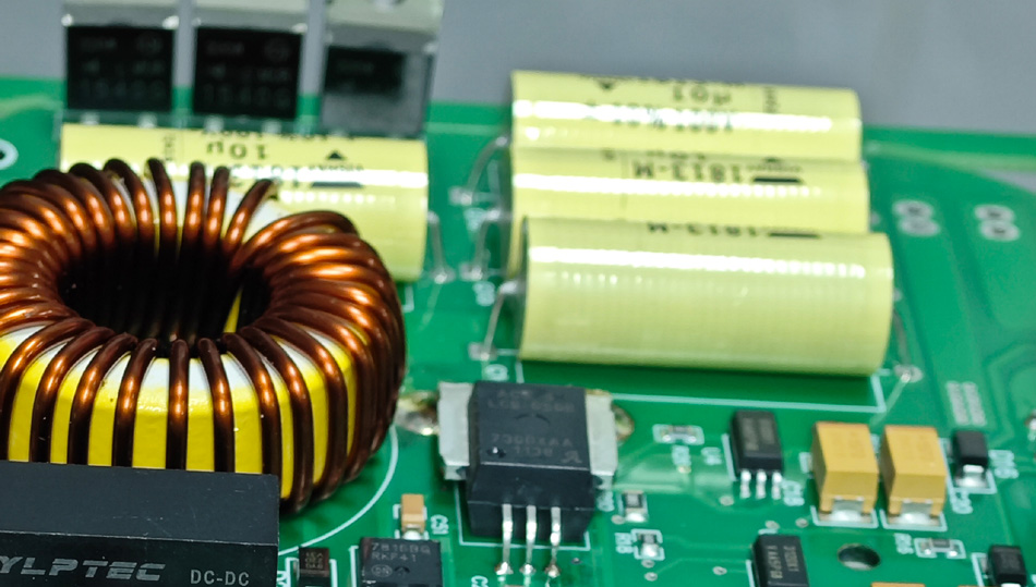 हम ग्राहक प्रतिक्रिया के माध्यम से पीसीबीए कारखानों की सेवा गुणवत्ता का मूल्यांकन कैसे कर सकते हैं?