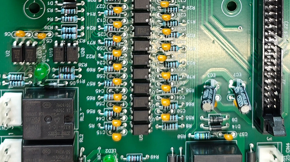 पीसीबीए कारखाने आपूर्ति श्रृंखला प्रबंधन के माध्यम से समय पर घटक आपूर्ति कैसे सुनिश्चित कर सकते हैं?