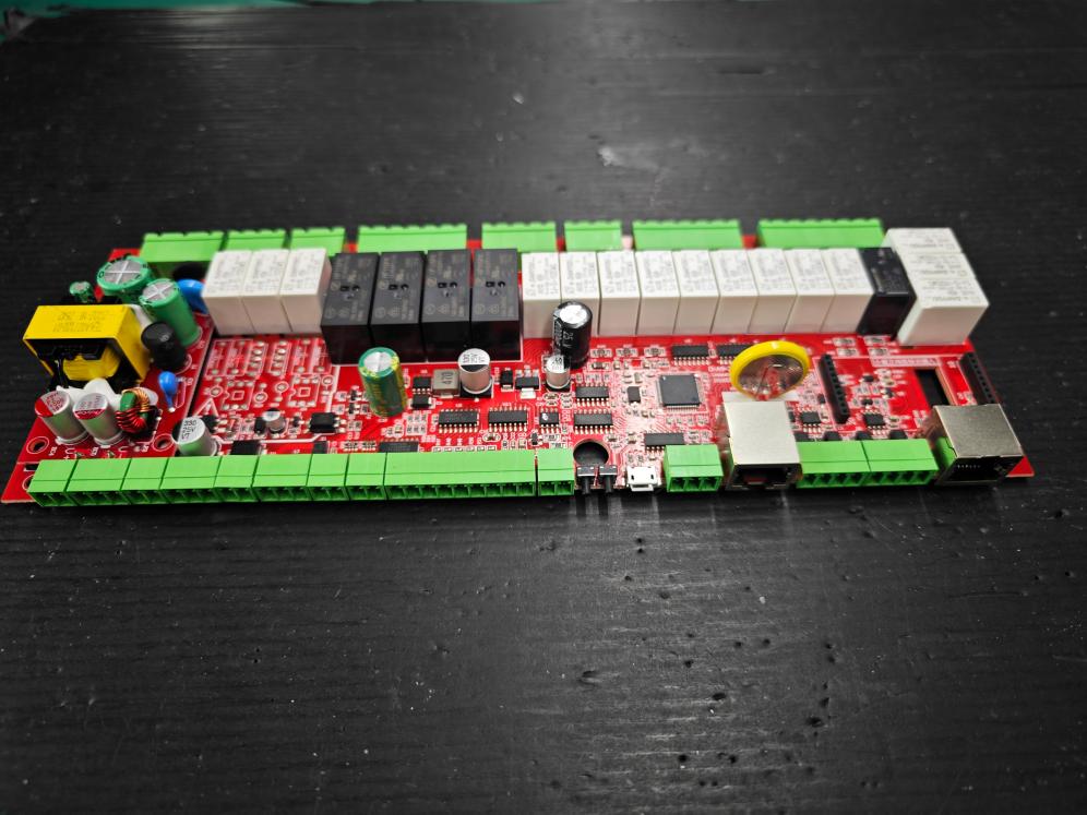 पीसीबीए फ़ैक्टरियाँ उत्पाद पुनरावृत्ति और उन्नयन का समर्थन कैसे करती हैं